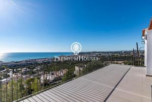 Casa en venta en Sitges, Levantina photo 0