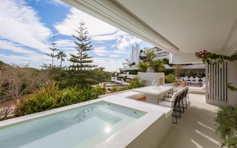 Piso en venta en Marbella, Marbella photo 0