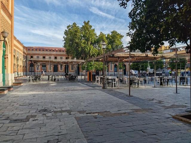 Local comercial en alquiler en Sevilla, Centro photo 0