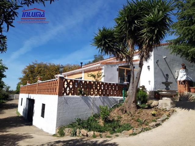 Chalet en venta en Jerez de los Caballeros, Santa Lucia photo 0