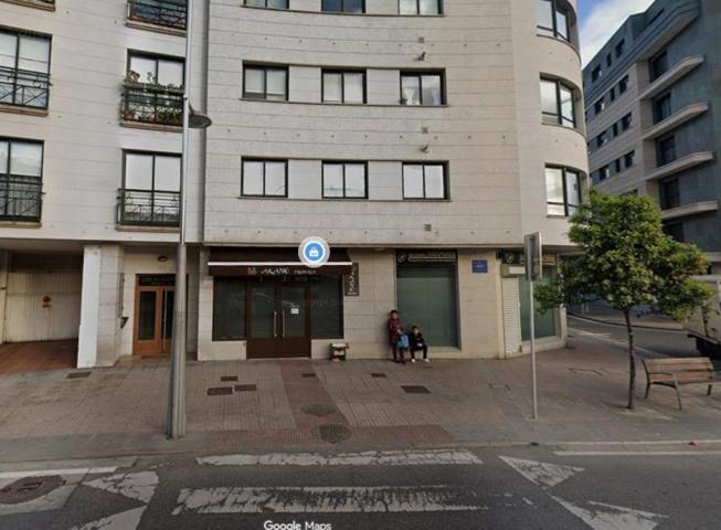 Local comercial en alquiler en Pontevedra, Pontevedra photo 0