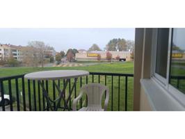 Piso en alquiler en Oleiros photo 0