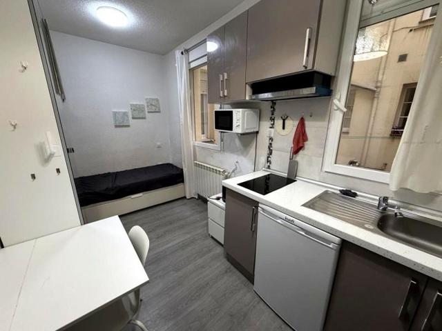 Estudio en alquiler en Madrid, Calle de Leganitos, 28013 photo 0