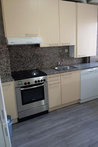 Piso en alquiler en Oviedo, Teatinos photo 0