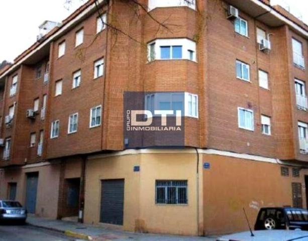 Garaje en venta en Almansa photo 0