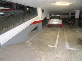 Parking en venta en Barcelona, Sant Antoni photo 0