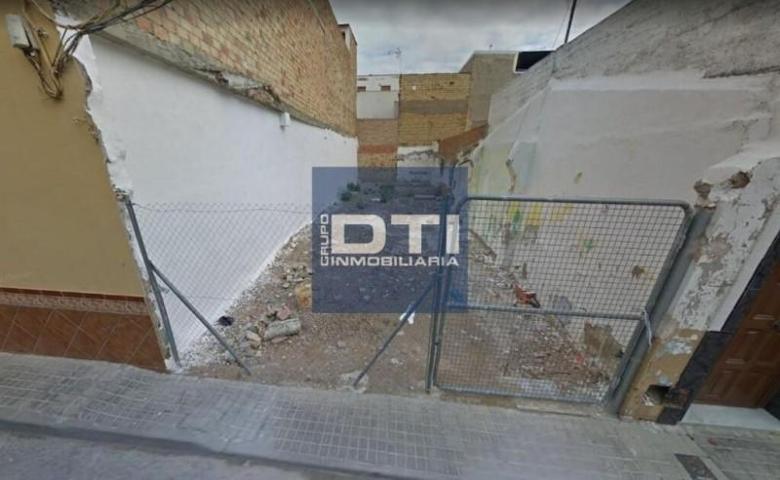 Terreno en venta en Sevilla photo 0