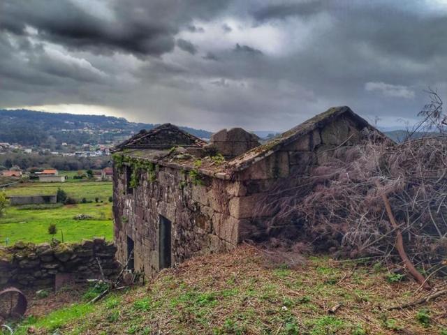 Casa con terreno en venta en Pontevedra, Rias bajas photo 0