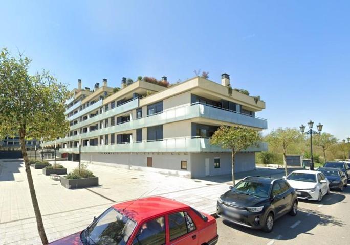 Local comercial en venta en Oviedo, La Manjoya photo 0