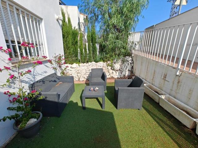 Adosada en venta en Alborache, Centro photo 0