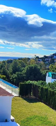 Estudio en venta en Benalmádena, Torrequebrada photo 0