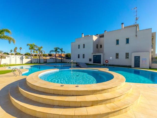 Apartamento en venta en Torrevieja, Aguas Nuevas photo 0