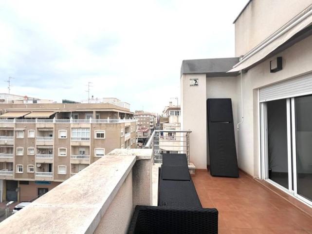 Aticos en venta en Torrevieja, Torrevieja photo 0