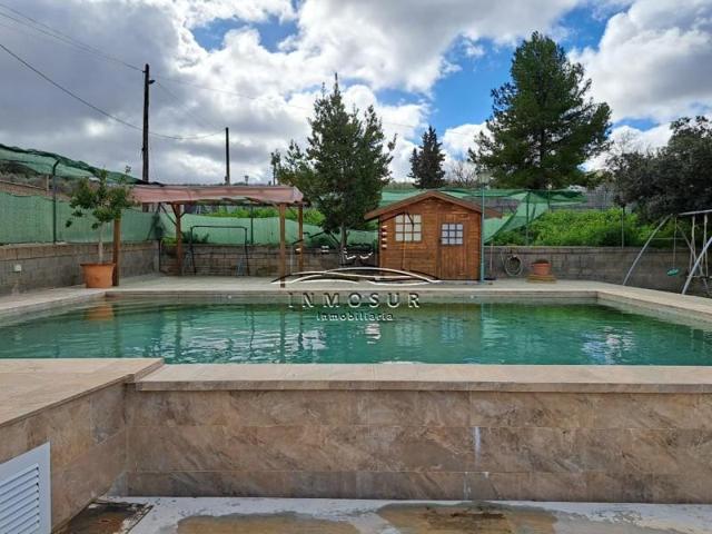 Chalet en venta en Lucena, Lucena photo 0