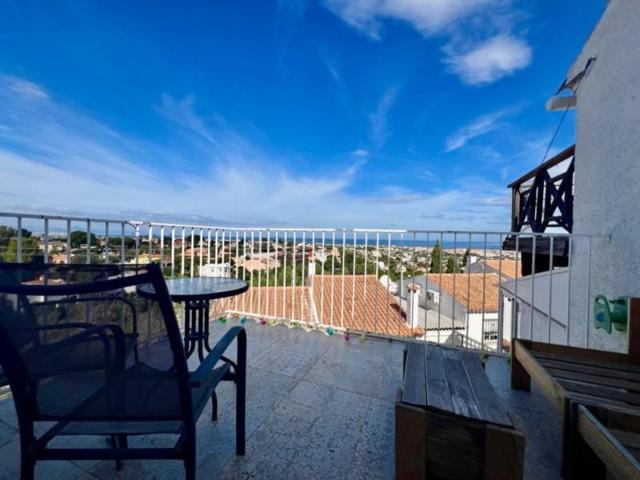 Adosada en venta en Denia photo 0