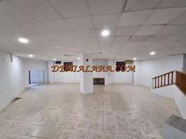 Local comercial en venta en Denia photo 0