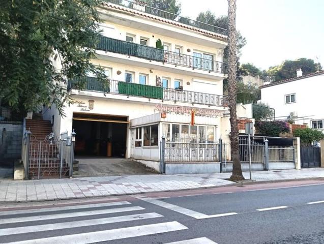 Local comercial en venta en Llançà, El Colomer - La Batería - La Coma photo 0