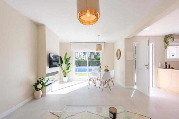 Casa en venta en Marbella, Marbella photo 0