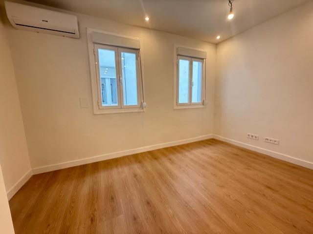 Piso en venta en Madrid, Calle de Escosura, 28015 photo 0