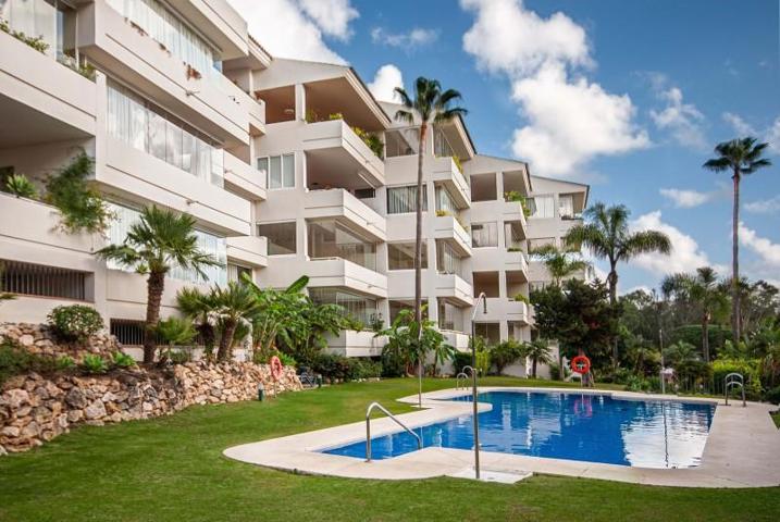 Piso en venta en Marbella, Marbella photo 0