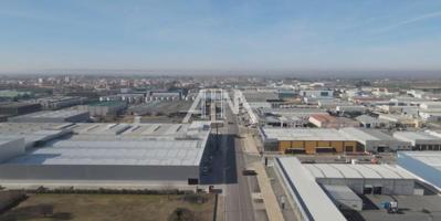 Nave industrial en venta en Manzanares, Poligono photo 0