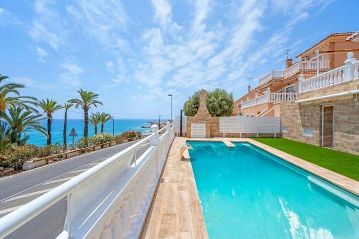 Chalet en venta en Torrevieja, Los Frutales photo 0