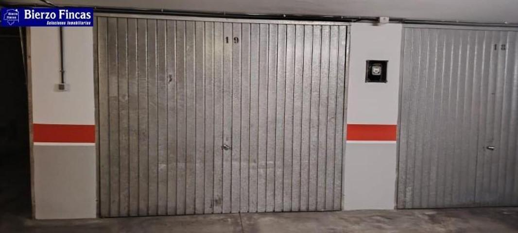 Garaje en alquiler en Ponferrada, Barrio de los judios photo 0