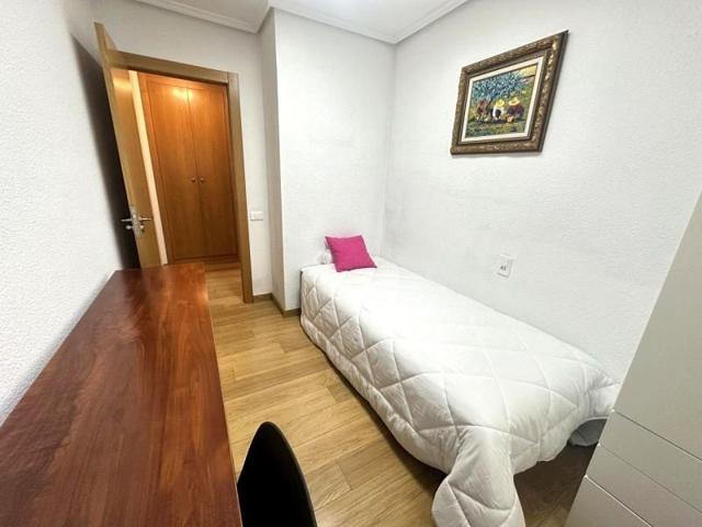 Habitación en alquiler en Valencia, Carrer d'Albuixech, 46021 photo 0