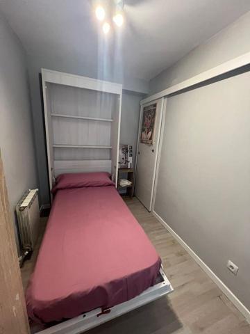 Habitación en alquiler en Madrid, Calle de Valldemosa, 28039 photo 0