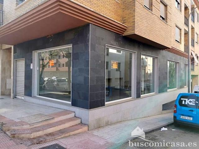 Local comercial en alquiler en Linares, Avenida de Andalucía, 23700 photo 0