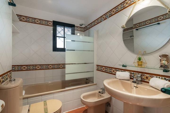 Apartamento en alquiler en Huelva photo 0