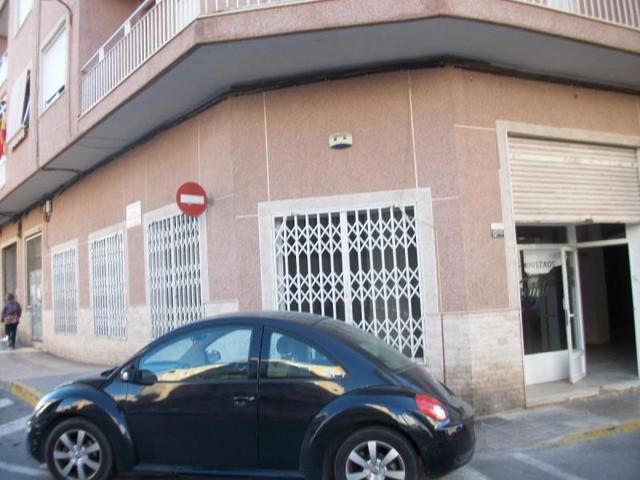 Local comercial en alquiler en Elda, Plaza de toros photo 0
