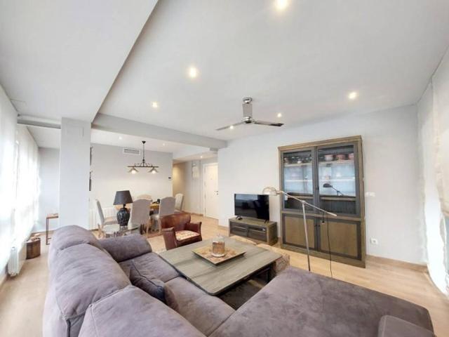 Piso en alquiler en Alicante, Centro Tradicional photo 0