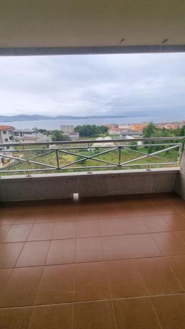 Piso en alquiler en Sanxenxo, Salnés photo 0