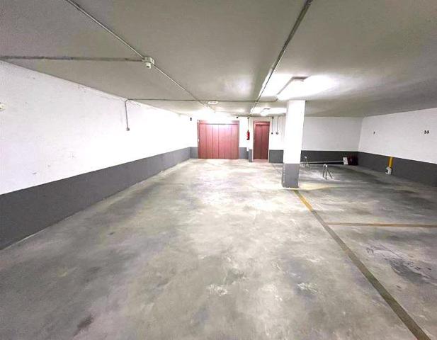 Garaje en venta en Albacete, Albacete photo 0