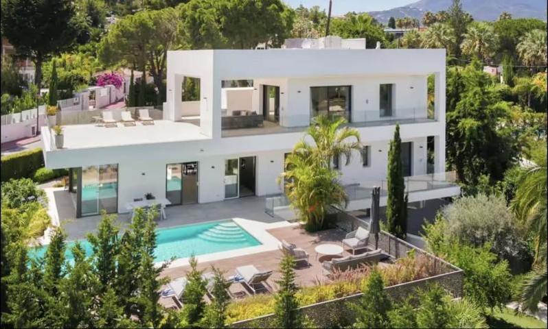 Chalet en alquiler en Marbella, Marbella photo 0