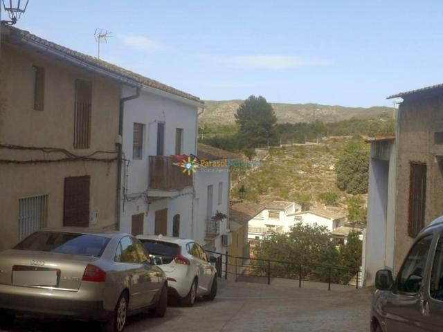 Casas de pueblo en venta en Llutxent, Centrico photo 0