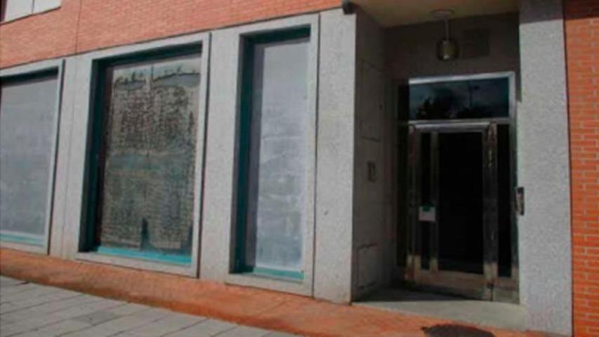 Local comercial en venta en Ponferrada, Centro photo 0