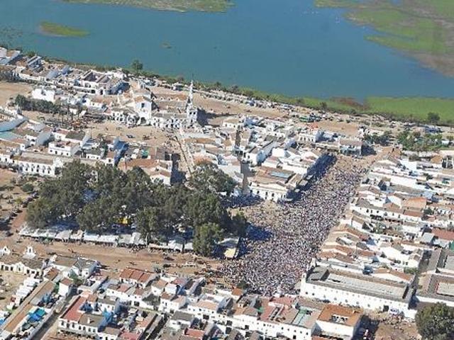 Apartamento en venta en Almonte, ROCIO photo 0