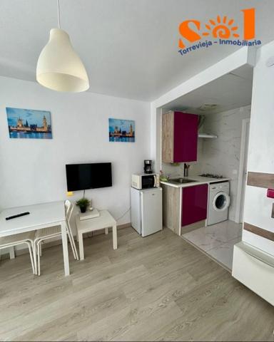 Apartamento en venta en Torrevieja, Playa del Cura photo 0