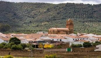 Casa en venta en Casas de Reina photo 0