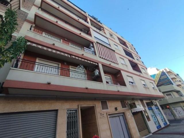 Piso en venta en Torrevieja, Torrevieja photo 0