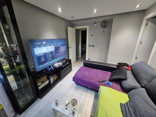 Piso en venta en Pamplona, Calle las Cendeas, 31014 photo 0