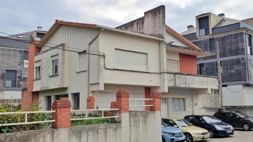 Casa en venta en Torrelavega, Sierrapando photo 0