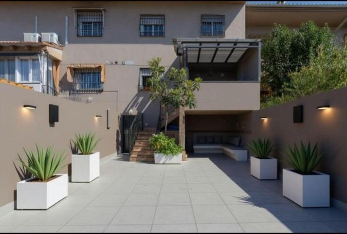 Adosada en venta en Ogíjares, Zona metropolitana photo 0