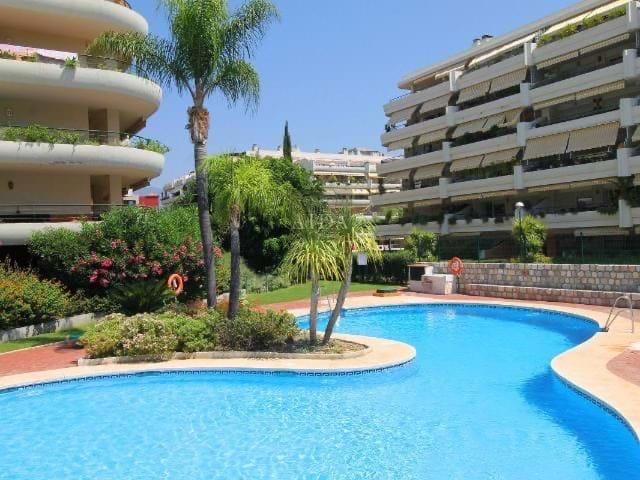Piso en venta en Marbella, Marbella photo 0