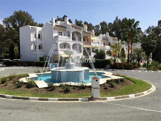 Piso en venta en Marbella, Marbella photo 0