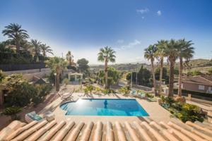 Chalet en venta en Elche, Bonavista photo 0