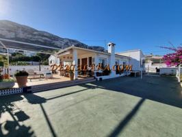 Chalet en venta en Denia photo 0