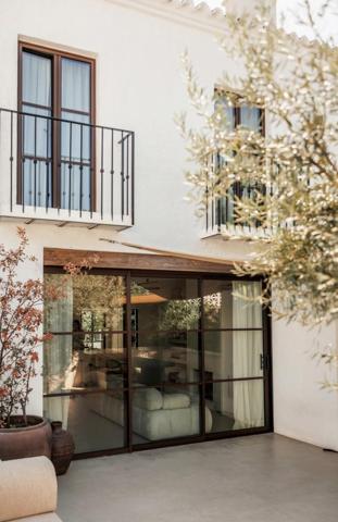 Casa en venta en Marbella, Marbella photo 0